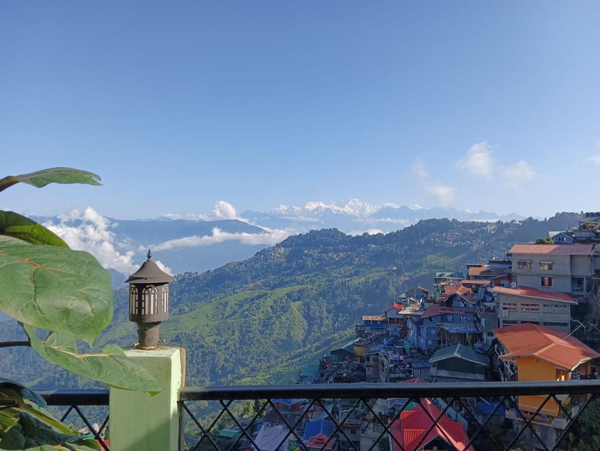 Dew Drops Guest House Darjeeling  Ngoại thất bức ảnh