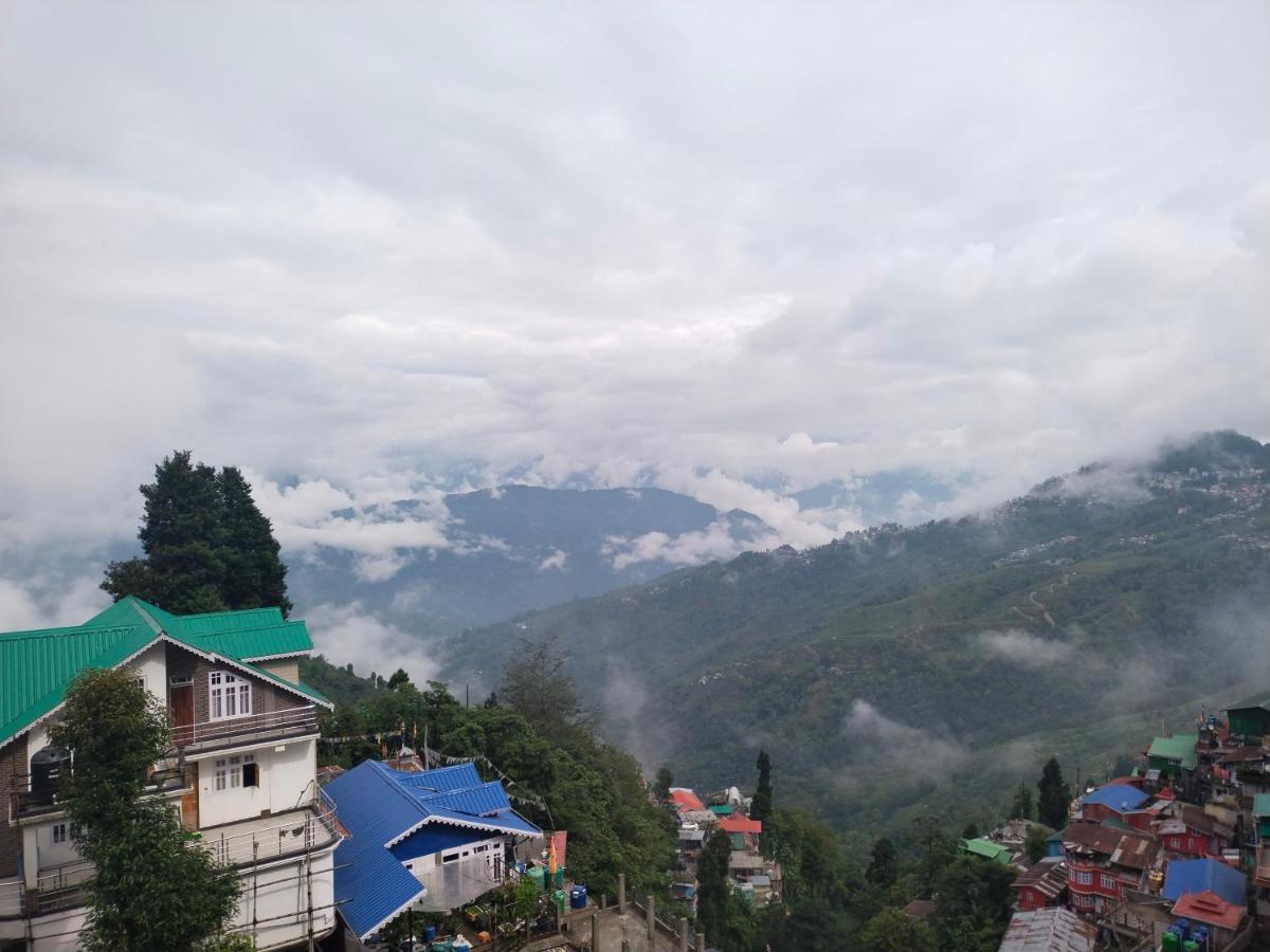 Dew Drops Guest House Darjeeling  Ngoại thất bức ảnh